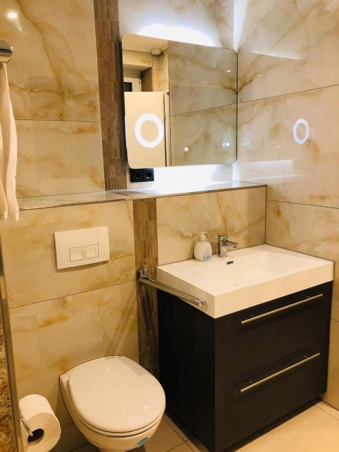 Standard Double Room,957350467:JPEG